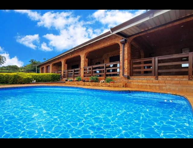 6 BEDROOM HOUSE FOR SALE IN CHASE VALLEY